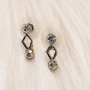 Rhinestone Earrings Pierced Silver Tone Metal 9862